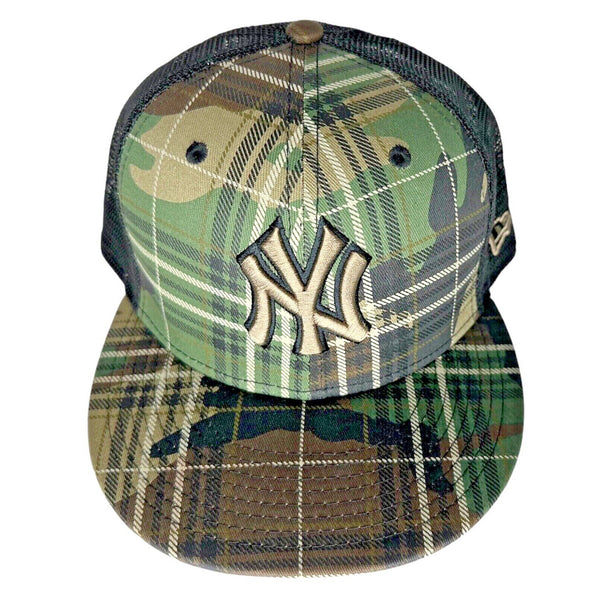 New York Yankees New Era MLB Woodland Plaid Camo Trucker 9FIFTY Snapback Hat