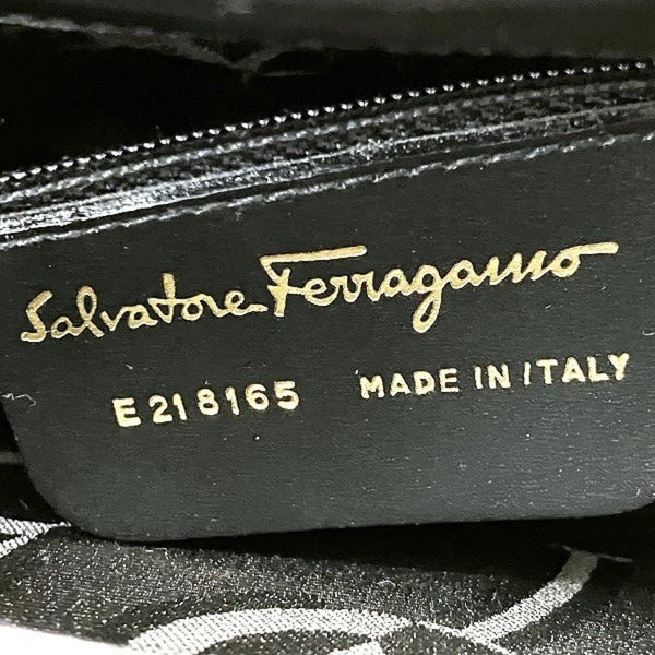 Salvatore Ferragamo Gancini B218165 Made In Italy Leather Shoulder Bag