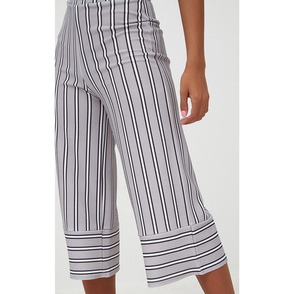 Pretty Little Thing Petite Grey Contrast Stripe Culottes Size 8 NWOT