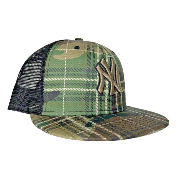 New York Yankees New Era MLB Woodland Plaid Camo Trucker 9FIFTY Snapback Hat