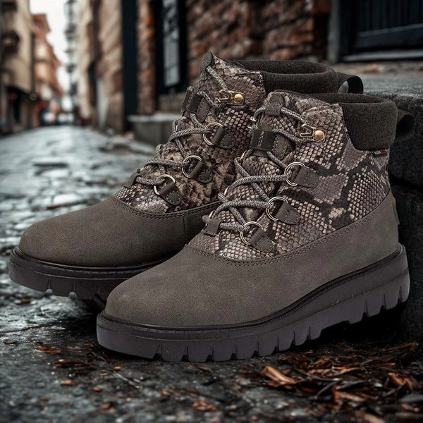 Hey Dude Tonya Eco Shield Womens Boots Shoes Booties Sz 11 Camo Snake NWT