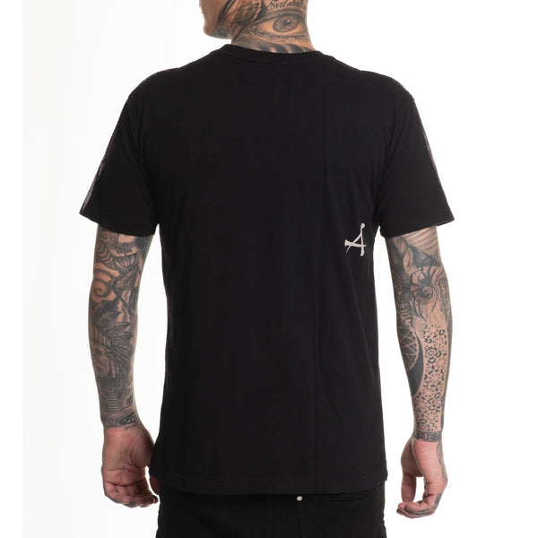 Affliction Gothic Cross Winged UP Skull T-Shirt Sz. XL Y2K Distressed UFC