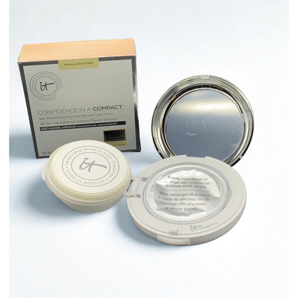 IT Cosmetics Confidence in a Compact Light SPF 50 Discontinued NIB Rare