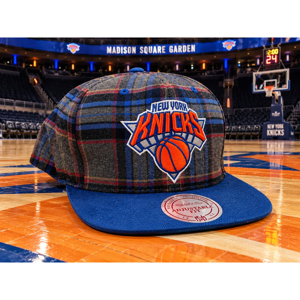 New York Knicks Mitchell & Ness Plaid Snapback Hat Cap NBA Rare Vintage Style