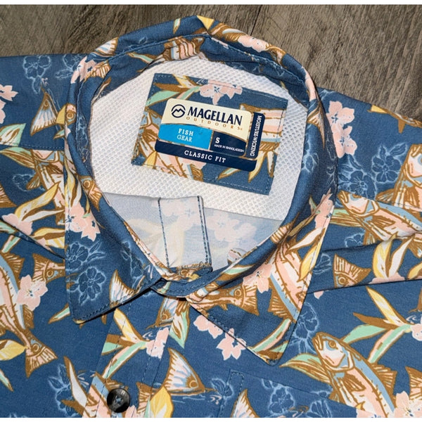Magellan Shore & Line Fishing Shirt S Blue Fish Floral Short Sleeve NWOT