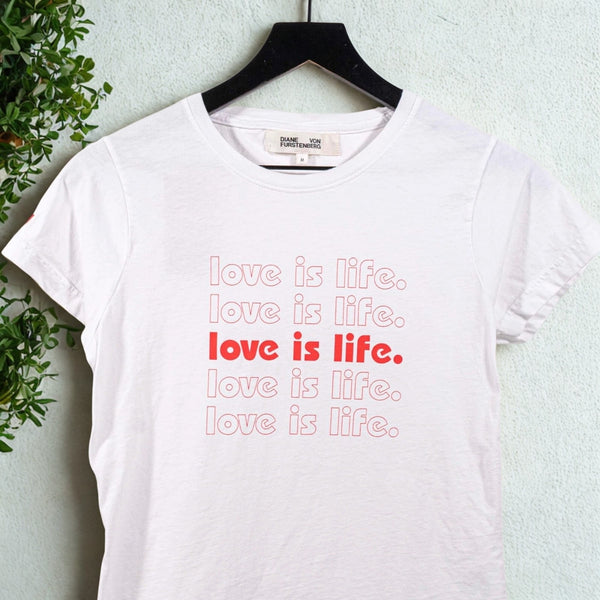 Diane Von Furstenberg Love Is Life Graphic T Shirt Womens Medium White DVF Tee