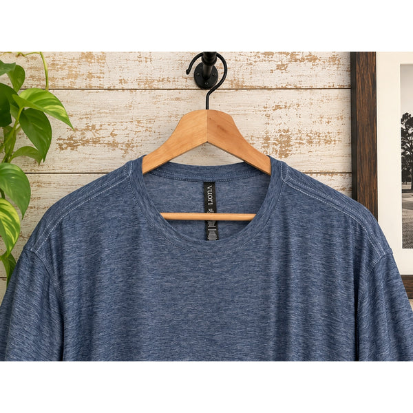 Vuori Strato Tech Tee Men's XL Blue Dusk Heather Performance Stretch Shirt NWOT