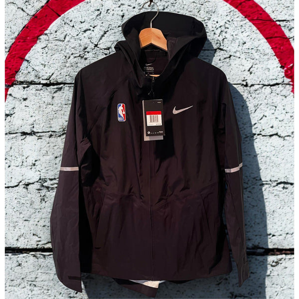Nike NBA Zonal Aeroshield Hooded Reflective Running Rain Jacket L NWT Women