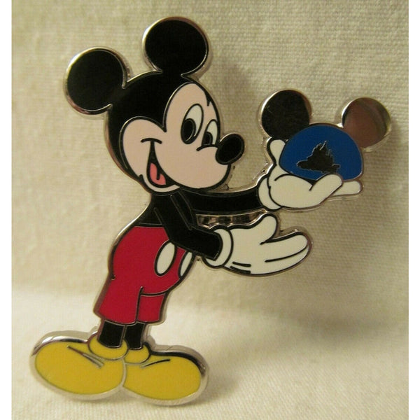 Disney Mickey Mouse Holding Mickey Silver Ears Hat 2009 Trading Pin #67009