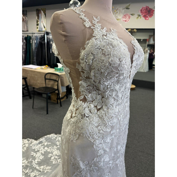 Oxford PA1199 Sz. 16 Ivory Fit & Flare Beautiful Sleeveless Scalloped (Sample)