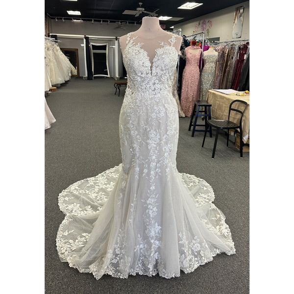 Oxford PA1199 Sz. 16 Ivory Fit & Flare Beautiful Sleeveless Scalloped (Sample)