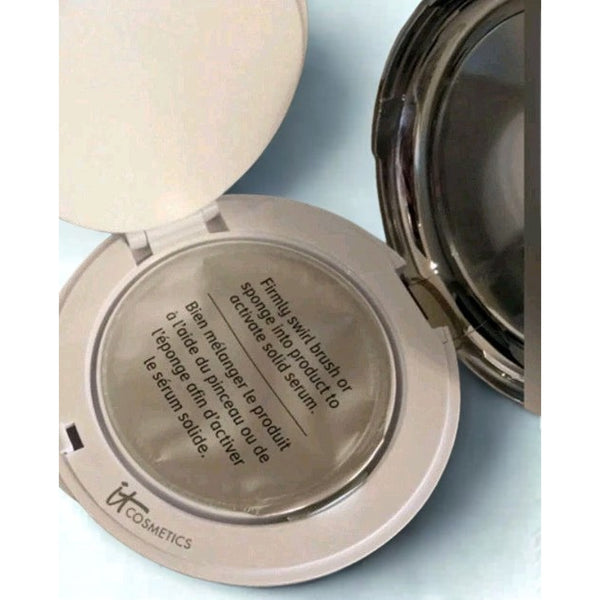 IT Cosmetics Confidence in a Compact Light SPF 50 Discontinued NIB Rare