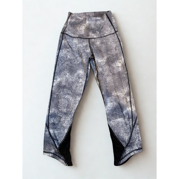 Lululemon Essential Rhythm Crop Leggings Sz 4 Diffusion Black White Luxtreme EUC
