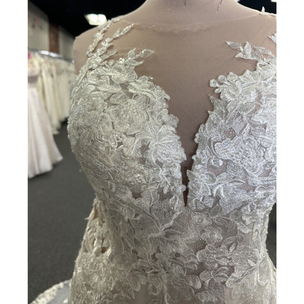 Oxford PA1199 Sz. 16 Ivory Fit & Flare Beautiful Sleeveless Scalloped (Sample)