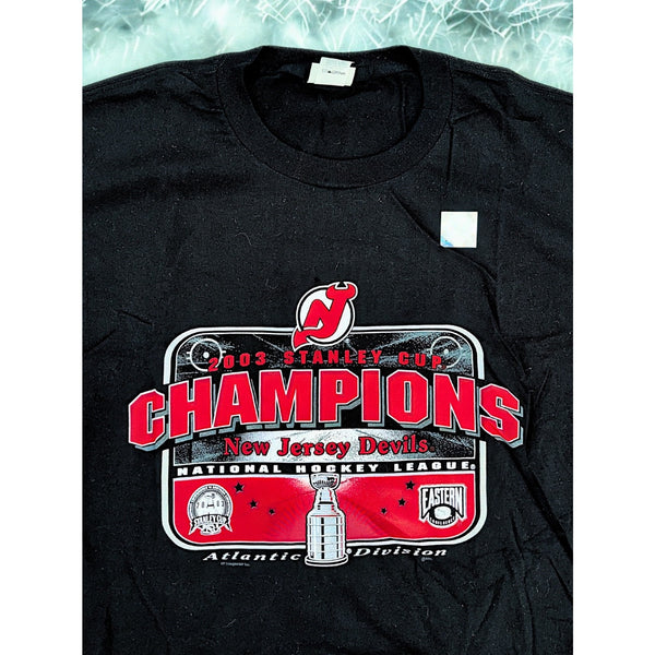 New Jersey Devils 2003 NHL Stanley Cup Champions T-Shirt NWT Lee Sport Men’s XL
