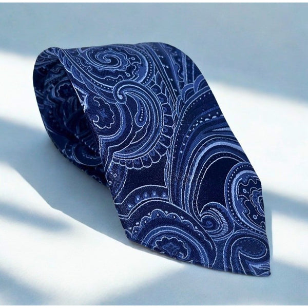 Donald J Trump Signature Collection Silk Tie President Trump Paisley