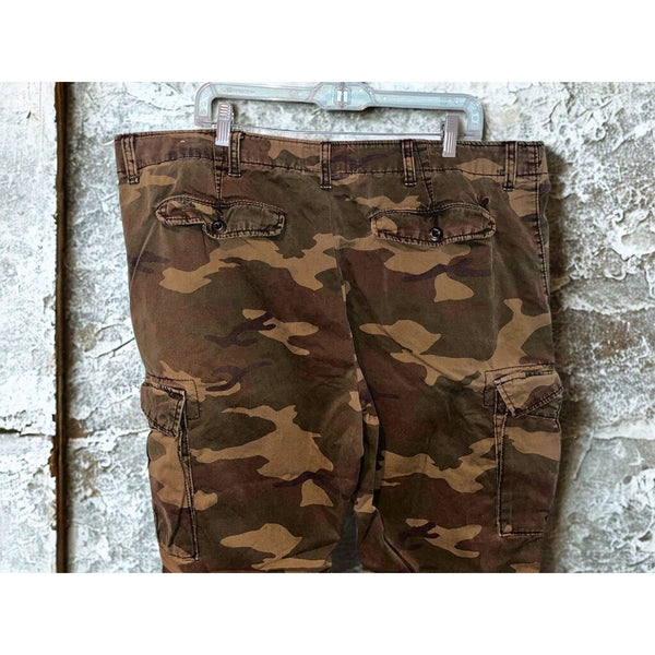 American Eagle Camo Cargo Pants Men’s 44x32 Vintage Military Green Utility