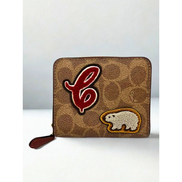 Coach C7205 Billfold Wallet Signature Canvas Tan Rust w/ Bear Patch EUC