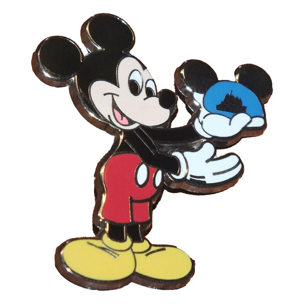 Disney Mickey Mouse Holding Mickey Silver Ears Hat 2009 Trading Pin #67009