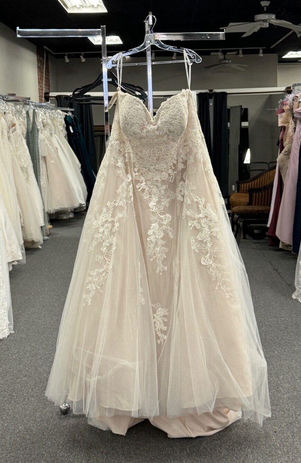 Stella York 6745 Vestido de novia evasé con tul brillante Talla 28 (MUESTRA)