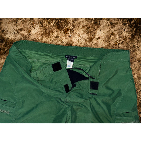ExOfficio Amphibious Travel Cargo Shorts Mens 42 Green Quick Dry Hiking Swim