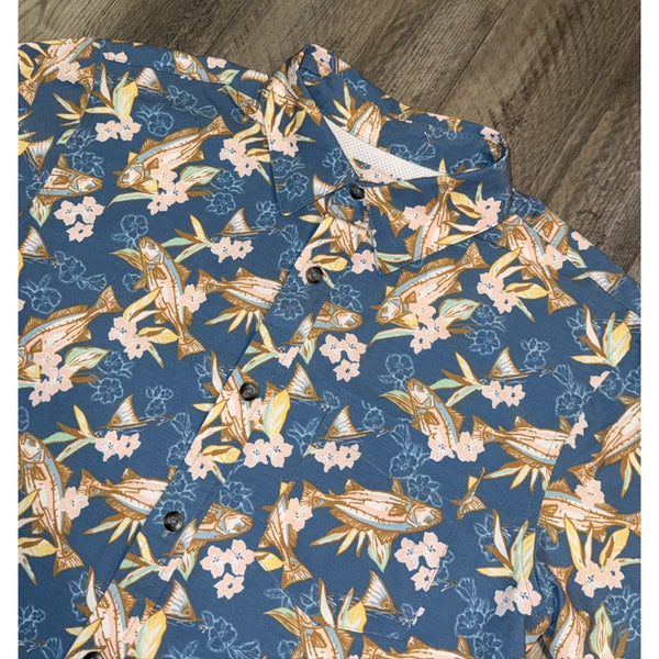 Magellan Shore & Line Fishing Shirt S Blue Fish Floral Short Sleeve NWOT