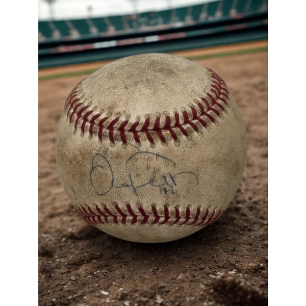 Oliver Perez Signed Game Used Baseball Rawlings MLB Mets Pirates Padres