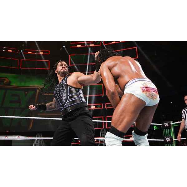 Roman Reigns 2018 WWE Money In The Bank Event-Used Ring Mat Relic Card Topps