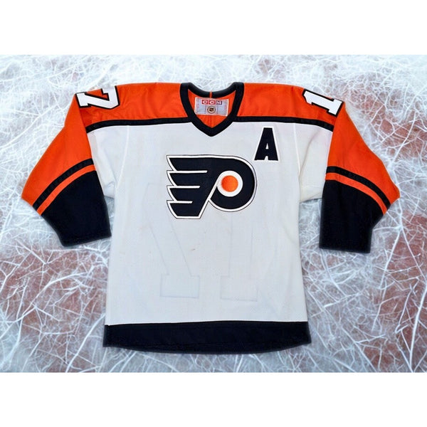 Philadelphia Flyers Rod Brind’Amour Signed Vintage Practice Worn CCM Jersey