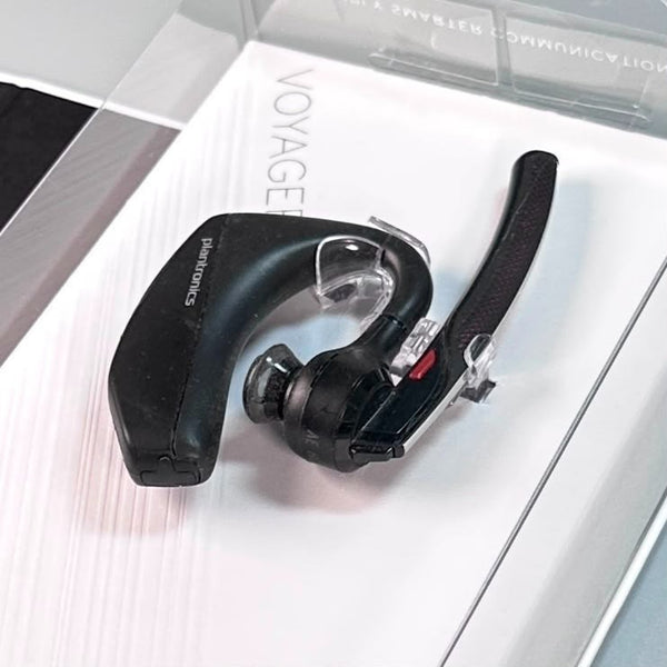 Plantronics Voyager 5200 Wireless Bluetooth Headset New Noise Canceling Alexa
