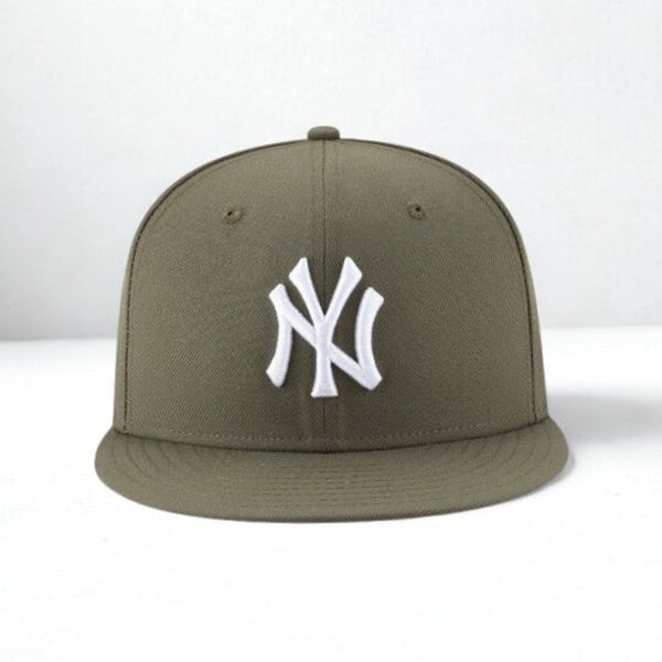 New York Yankees New Era Olive 59FIFTY Fitted Hat Size 7 3/4 NWT