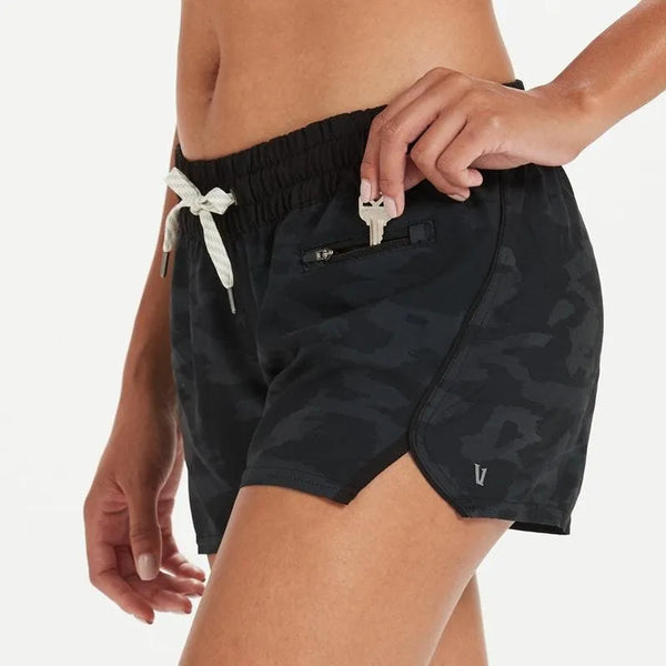 Vuori Clementine 2.0 Shorts Women's M Black Camo Lined Running Athletic VW3000