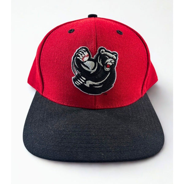 Newark Bears Rare Alternate Team Issued Fitted Hat 7 1/4 Red Black Baseball