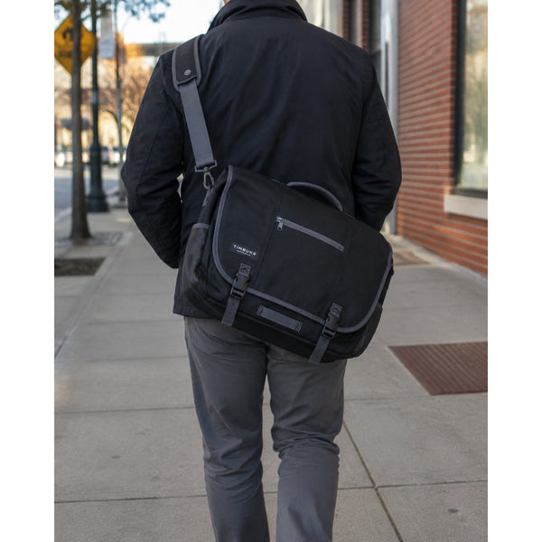 Timbuk2 Classic Messenger Bag Biggie Large Laptop Commuter Black 20x14x8 EUC
