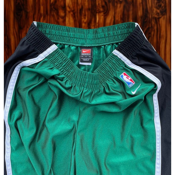 Boston Celtics Nike NBA Authentic Game Shorts Green Sz. M Hardwood Classic Vtg