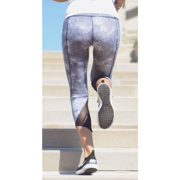 Lululemon Essential Rhythm Crop Leggings Sz 4 Diffusion Black White Luxtreme EUC