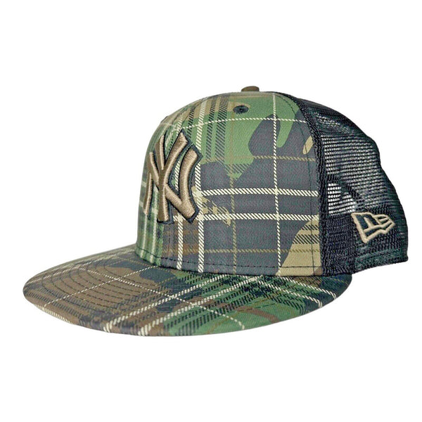 New York Yankees New Era MLB Woodland Plaid Camo Trucker 9FIFTY Snapback Hat