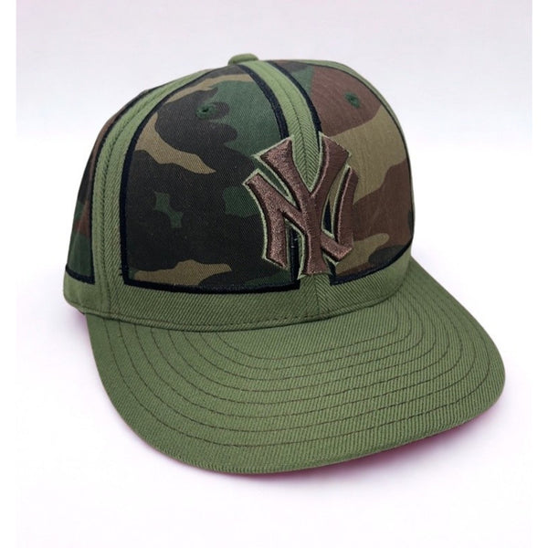 New York Yankees MLB Camo Fitted Hat 7 1/4 American Needle Cooperstown Vintage