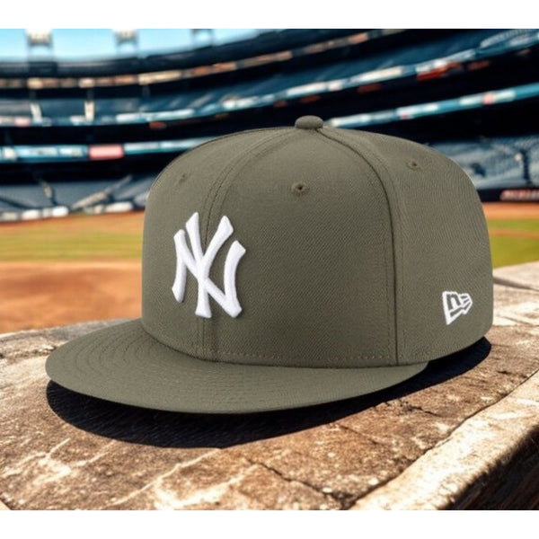 New York Yankees New Era Olive 59FIFTY Fitted Hat Size 7 3/4 NWT