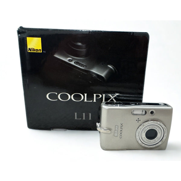 Nikon COOLPIX L11 6MP Digital Camera Silver 3x Zoom Complete In Box Tested