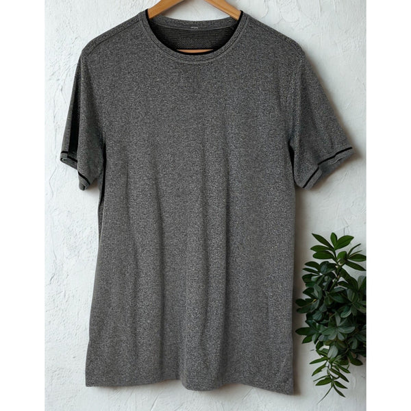 Lululemon Metal Vent Tech Shirt Mens Small Gray Running Short Sleeve EUC
