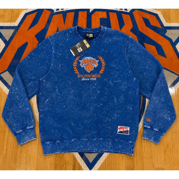 New York Knicks New Era Acid Wash Crewneck Sweatshirt Royal Blue Size L NWT Rare