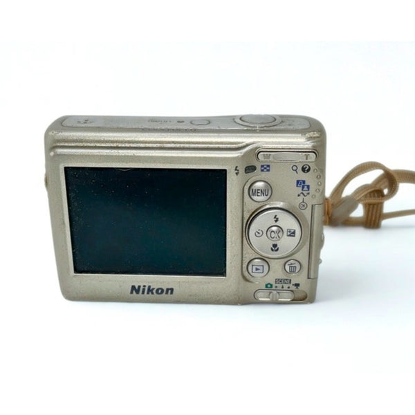Nikon COOLPIX L11 6MP Digital Camera Silver 3x Zoom Complete In Box Tested