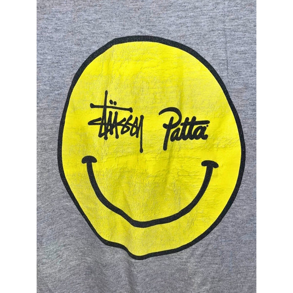 Stussy x Patta Smiley Tee Gray Yellow Logo Collab Graphic T-Shirt Men’s M Rare