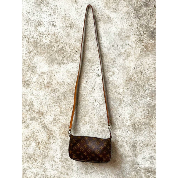 Louis Vuitton Monogram Pochette Accessories Shoulder Bag Authentic Vintage